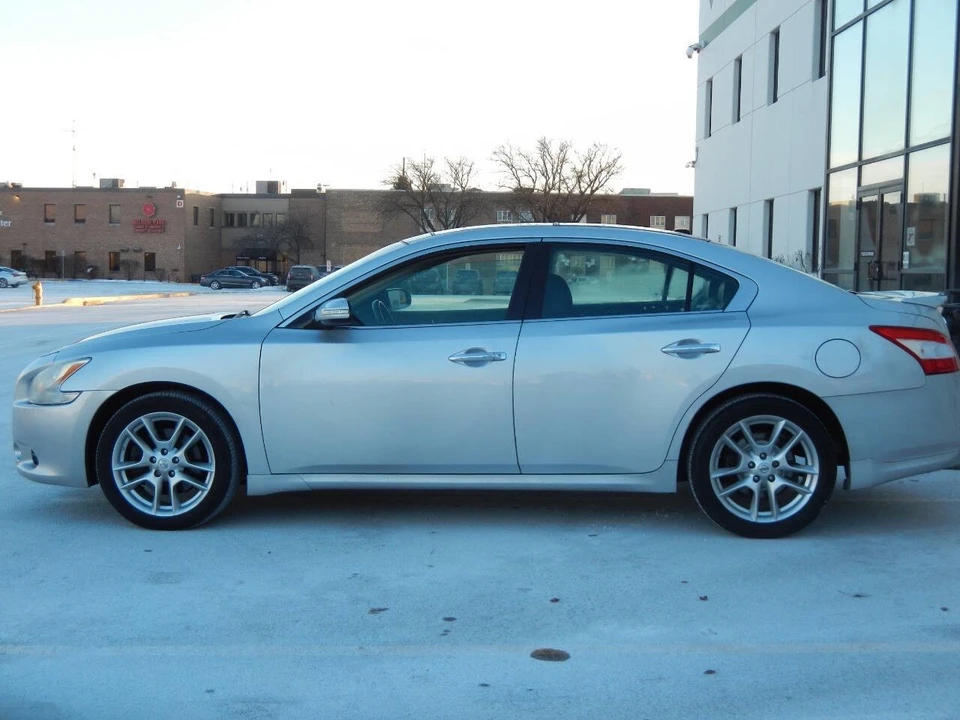 2011 Nissan Maxima 7th Gen - Image 11 of 12