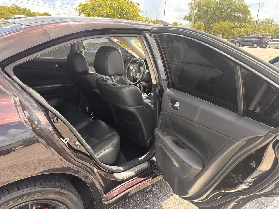2011 Nissan Maxima 7th Gen - Image 13 of 15
