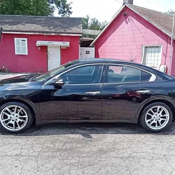 2011 Nissan Maxima SV Sedan 4D