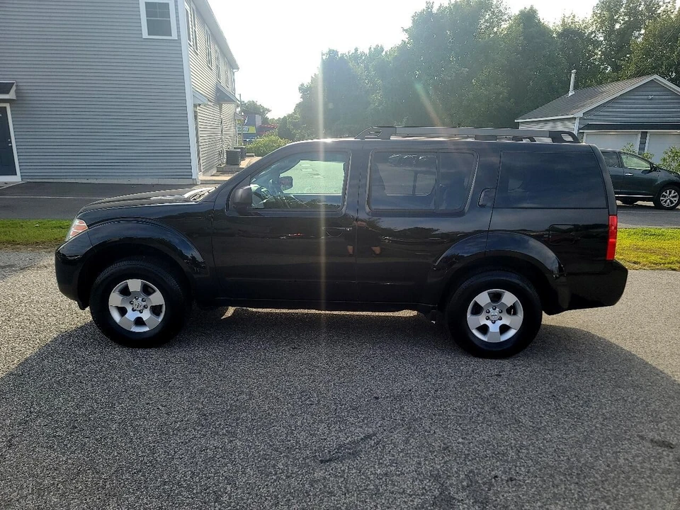2011 Nissan Pathfinder 3rd Gen - Image 4 of 21