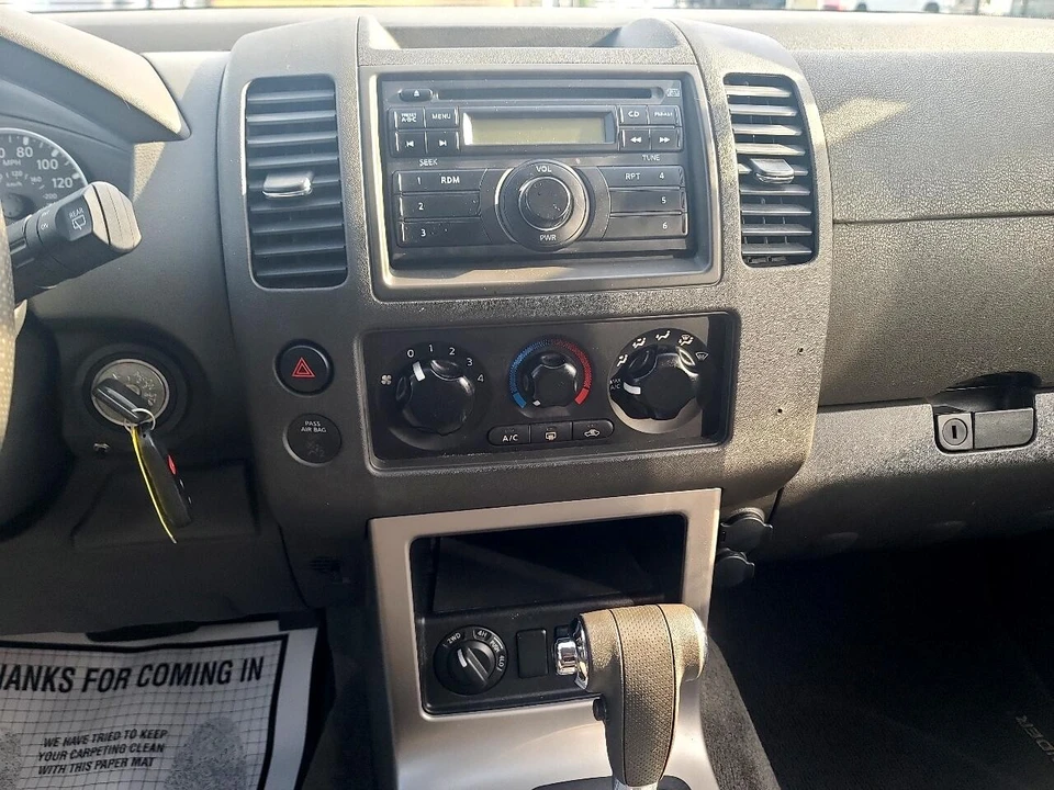2011 Nissan Pathfinder 3rd Gen - Image 17 of 21