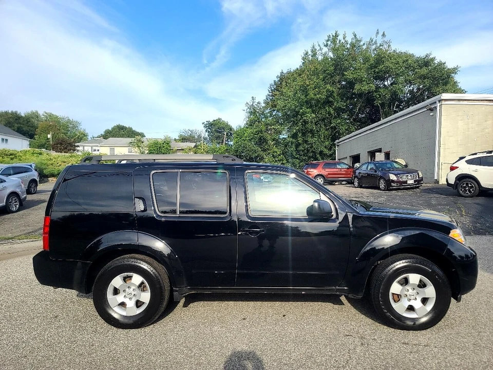 2011 Nissan Pathfinder 3rd Gen - Image 8 of 21