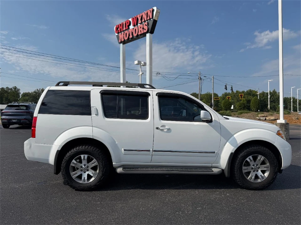 2011 Nissan Pathfinder 3rd Gen - Image 8 of 31