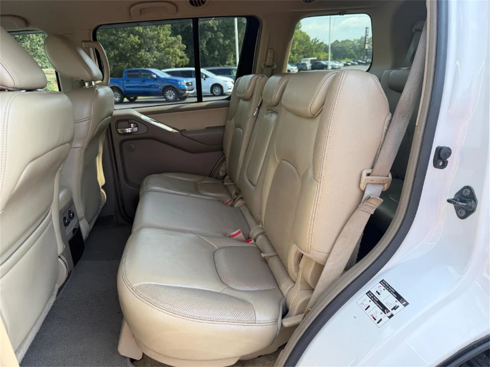 2011 Nissan Pathfinder 3rd Gen - Image 16 of 31