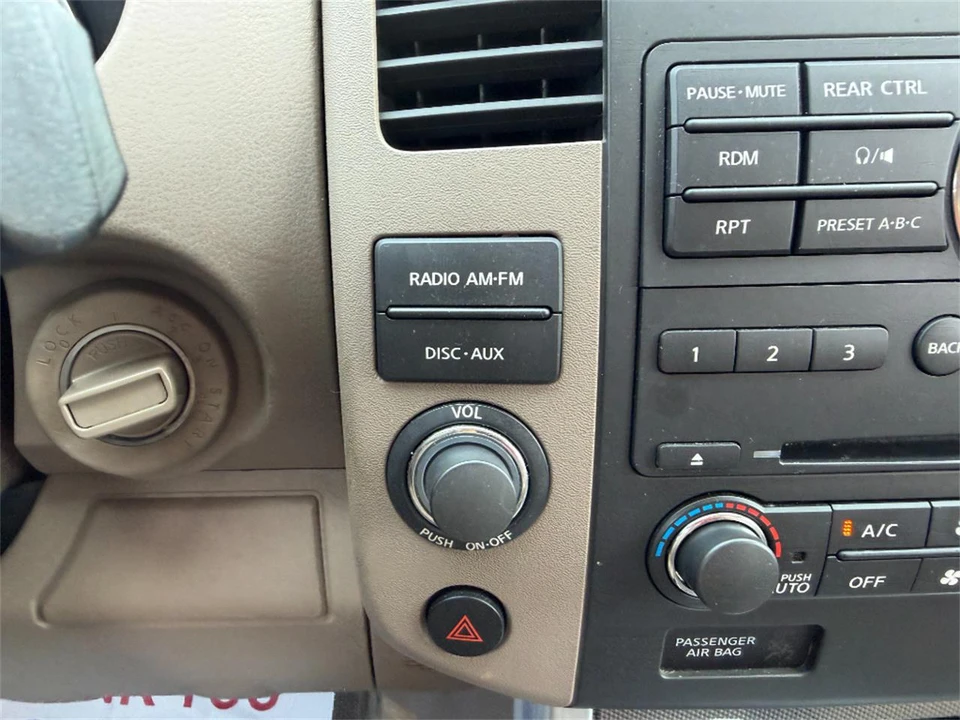 2011 Nissan Pathfinder 3rd Gen - Image 22 of 31