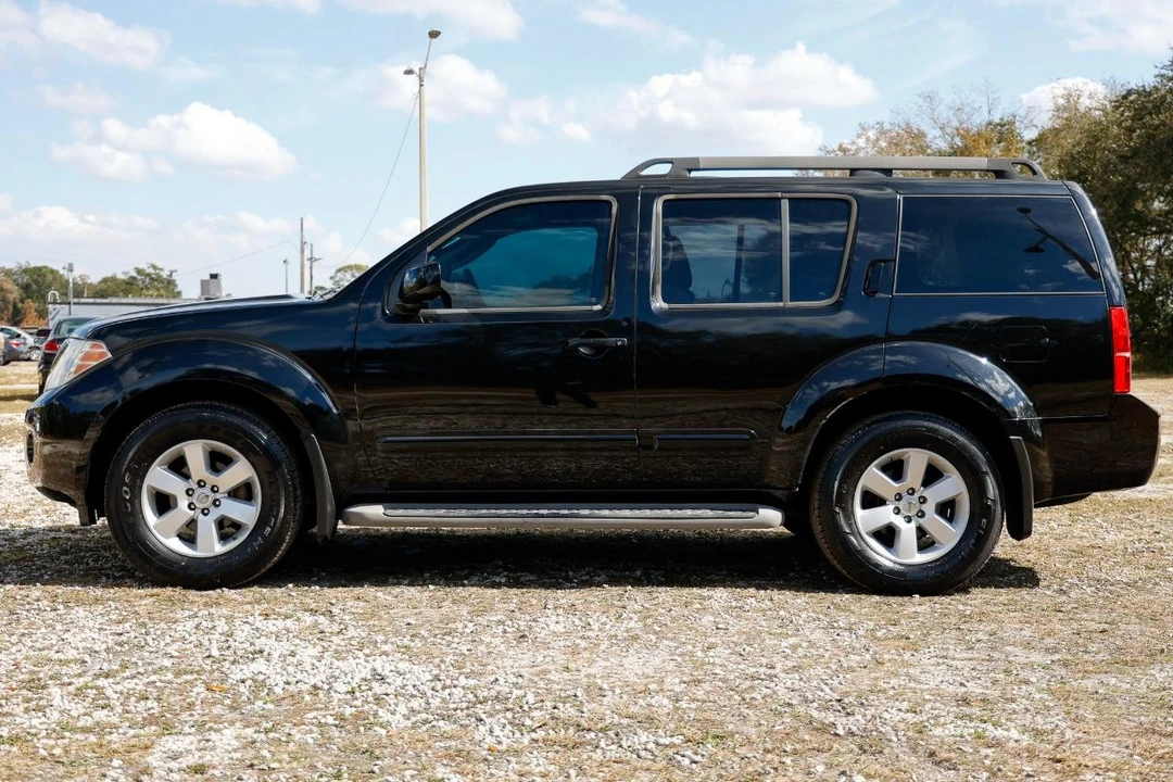 2011 Nissan Pathfinder 3rd Gen - Image 3 of 12