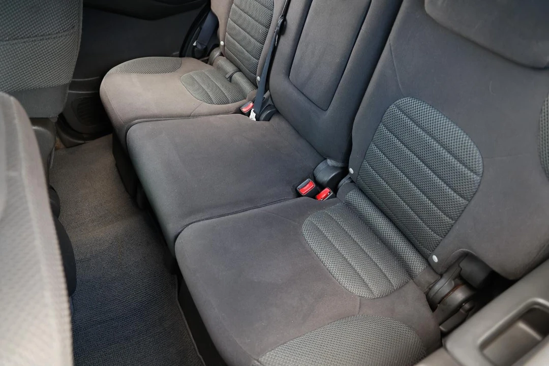 2011 Nissan Pathfinder 3rd Gen - Image 10 of 12