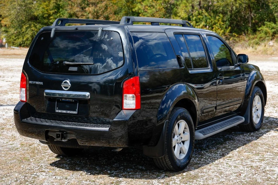 2011 Nissan Pathfinder 3rd Gen - Image 11 of 12