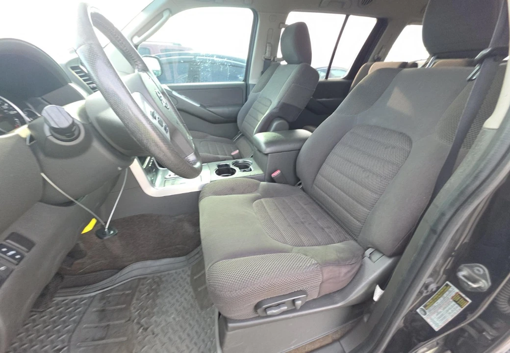 2011 Nissan Pathfinder 3rd Gen - Image 10 of 12