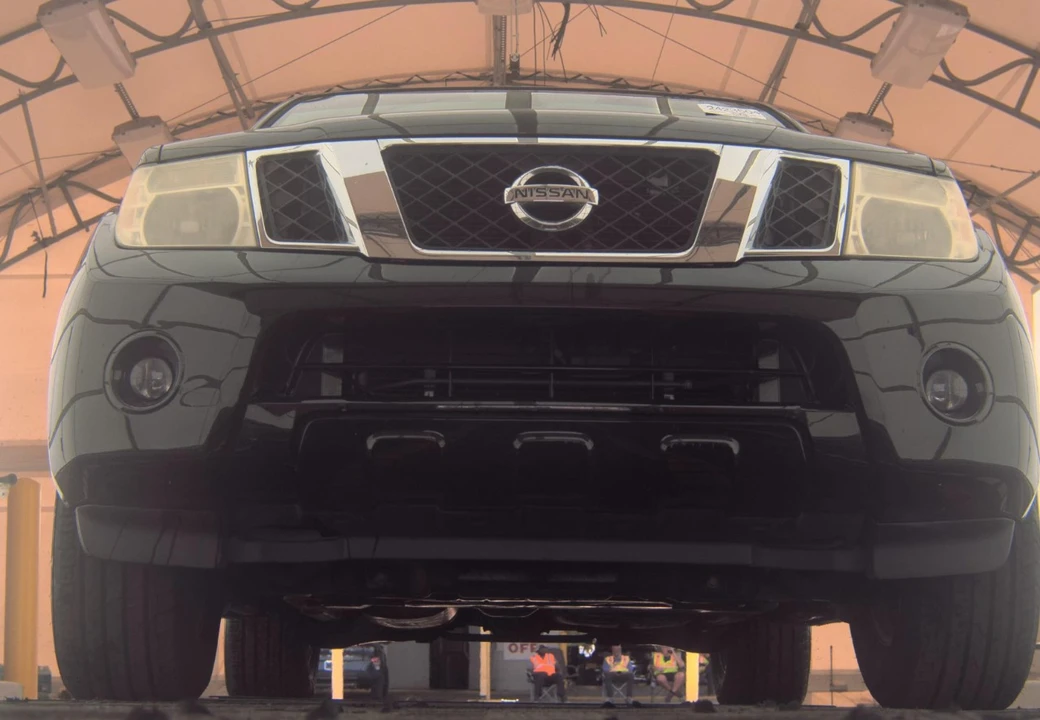 2011 Nissan Pathfinder 3rd Gen - Image 3 of 12