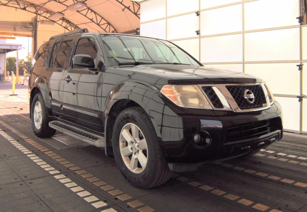 2011 Nissan Pathfinder 3rd Gen - Image 4 of 12