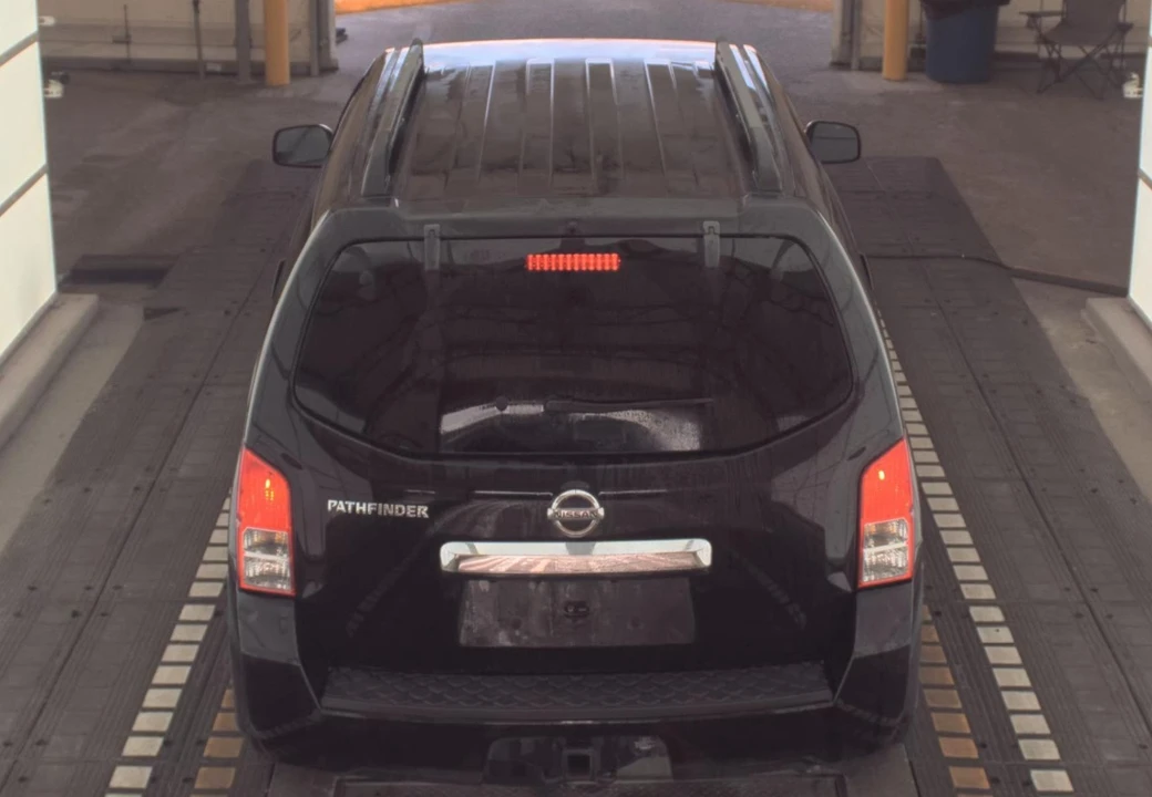2011 Nissan Pathfinder 3rd Gen - Image 6 of 12