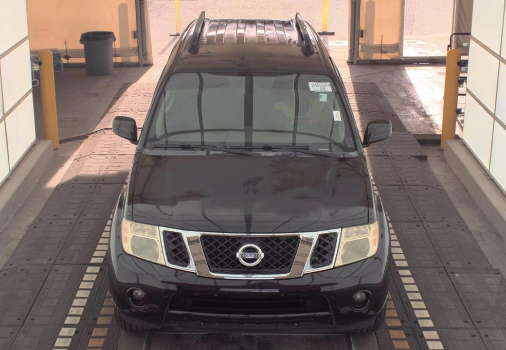2011 Nissan Pathfinder 3rd Gen - Image 2 of 12