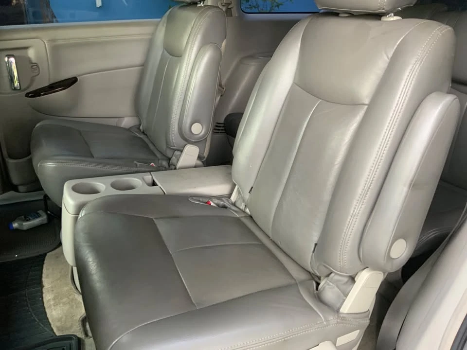 2011 Nissan Quest - Image 9 of 11