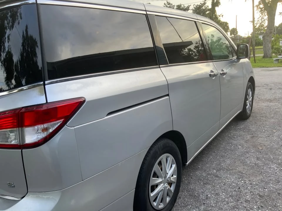 2011 Nissan Quest - Image 10 of 11