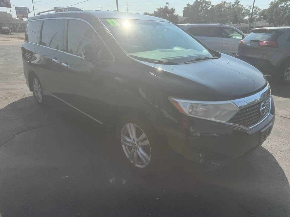 2011 Nissan Quest - Image 5 of 9