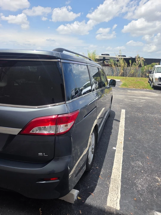 2011 Nissan Quest - Image 17 of 20