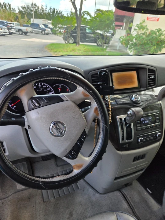 2011 Nissan Quest - Image 14 of 20