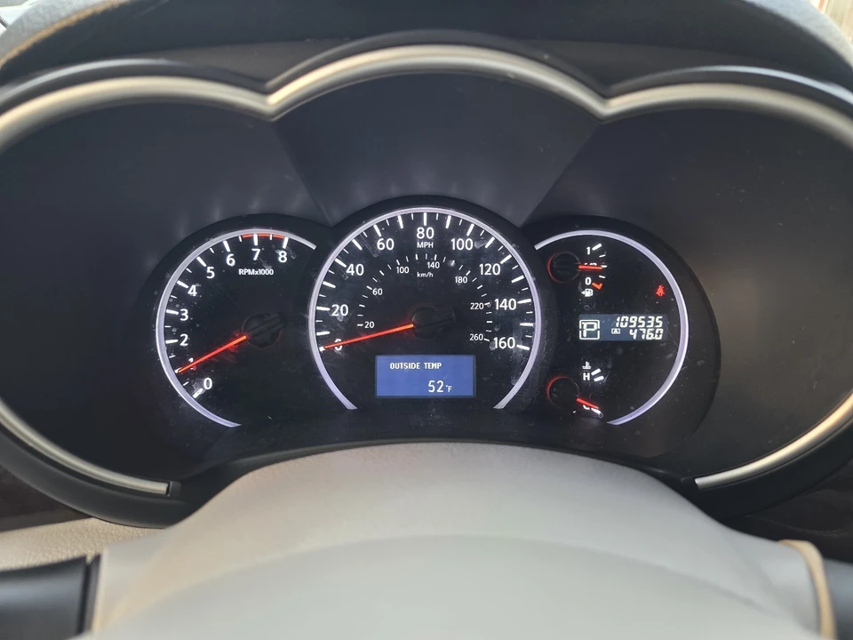 2011 Nissan Quest - Image 15 of 17