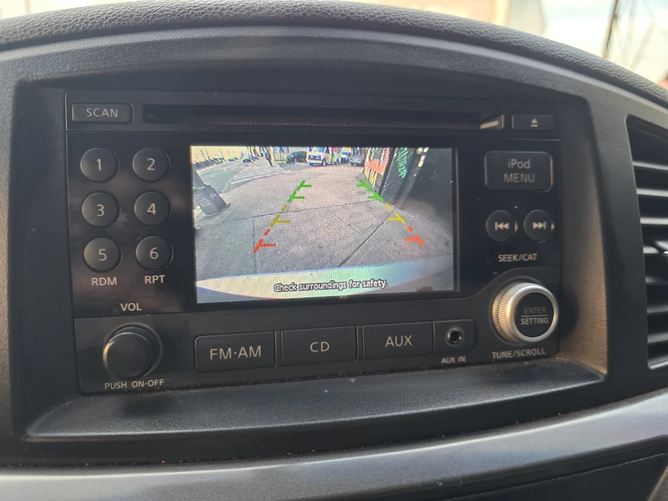 2011 Nissan Quest - Image 14 of 17