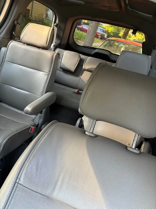 2011 Nissan Quest - Image 8 of 8