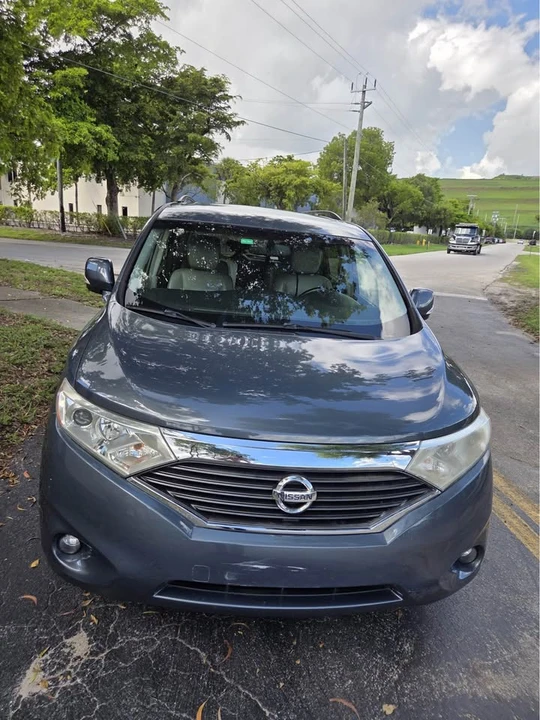 2011 Nissan Quest - Image 3 of 15