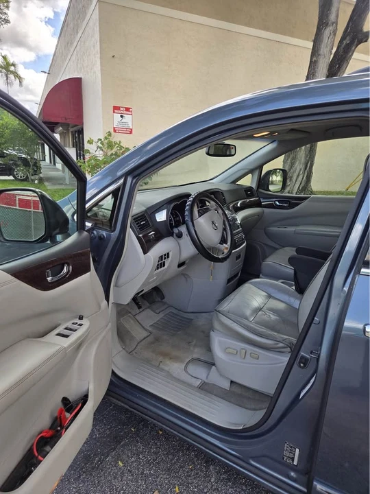 2011 Nissan Quest - Image 11 of 15