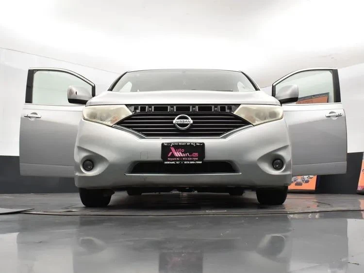 2011 Nissan Quest - Image 11 of 12