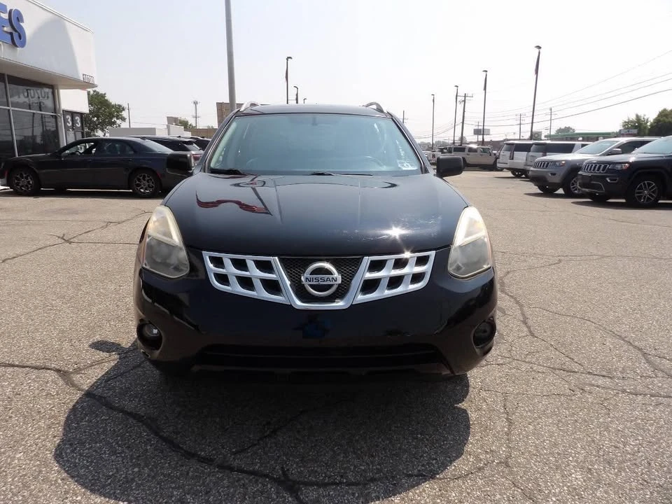2011 Nissan Rogue - Image 2 of 19