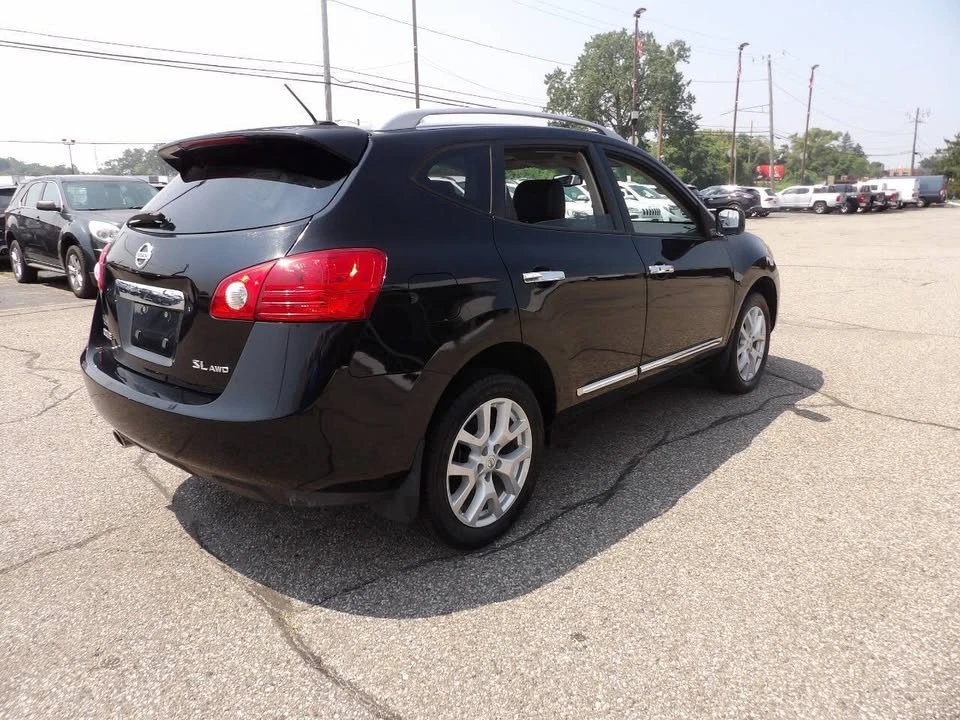 2011 Nissan Rogue - Image 5 of 19