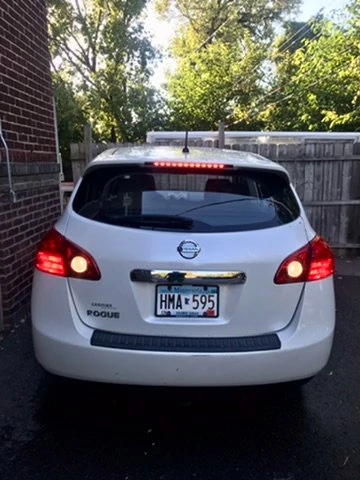 2011 Nissan Rogue - Image 2 of 14