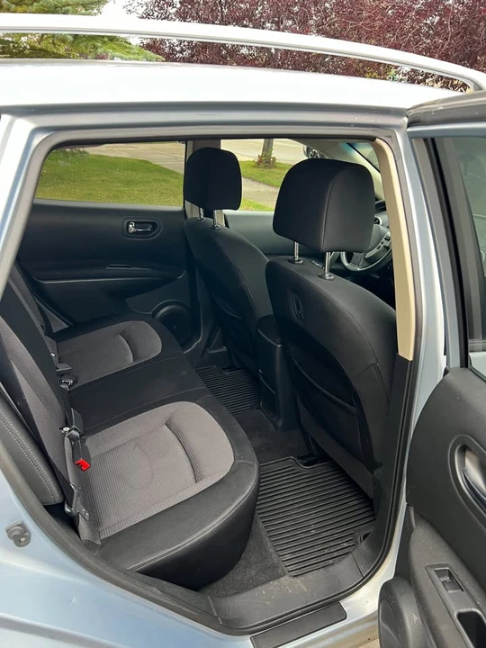 2011 Nissan Rogue - Image 12 of 14