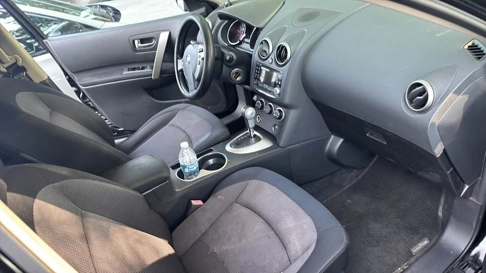 2011 Nissan Rogue - Image 2 of 16
