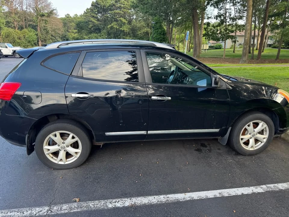 2011 Nissan Rogue - Image 14 of 16