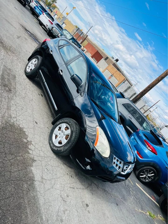 2011 Nissan Rogue - Image 8 of 12