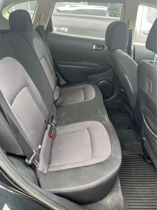 2011 Nissan Rogue - Image 12 of 18