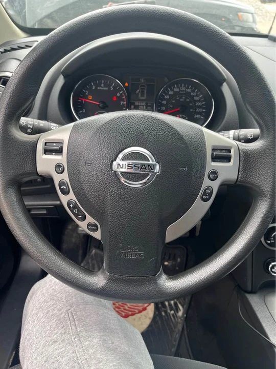 2011 Nissan Rogue - Image 17 of 18