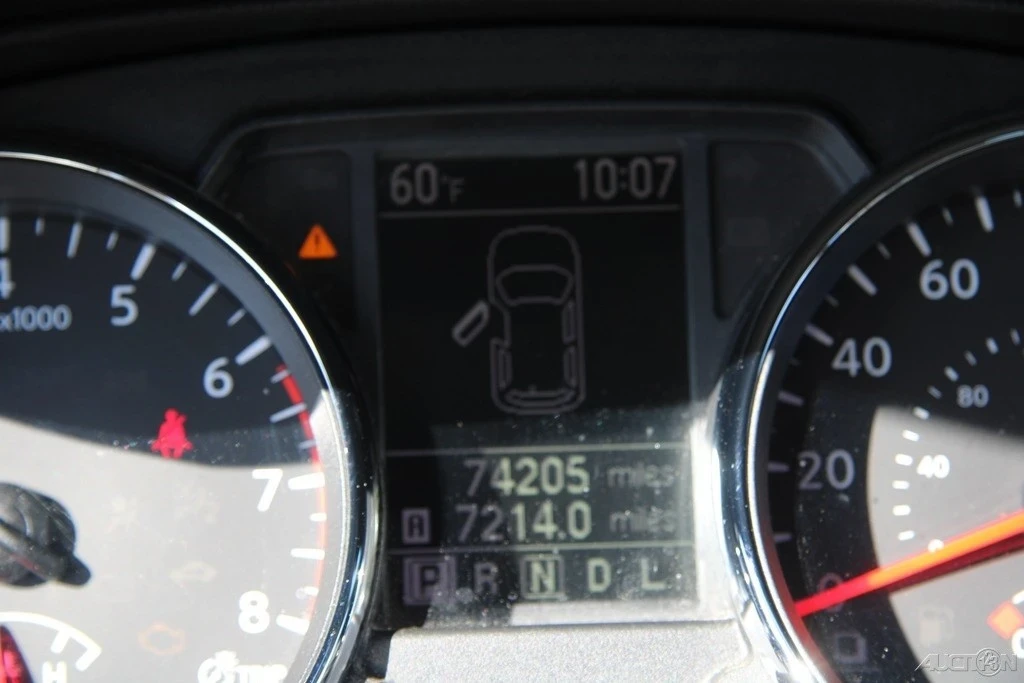 2011 Nissan Rogue - Image 15 of 21