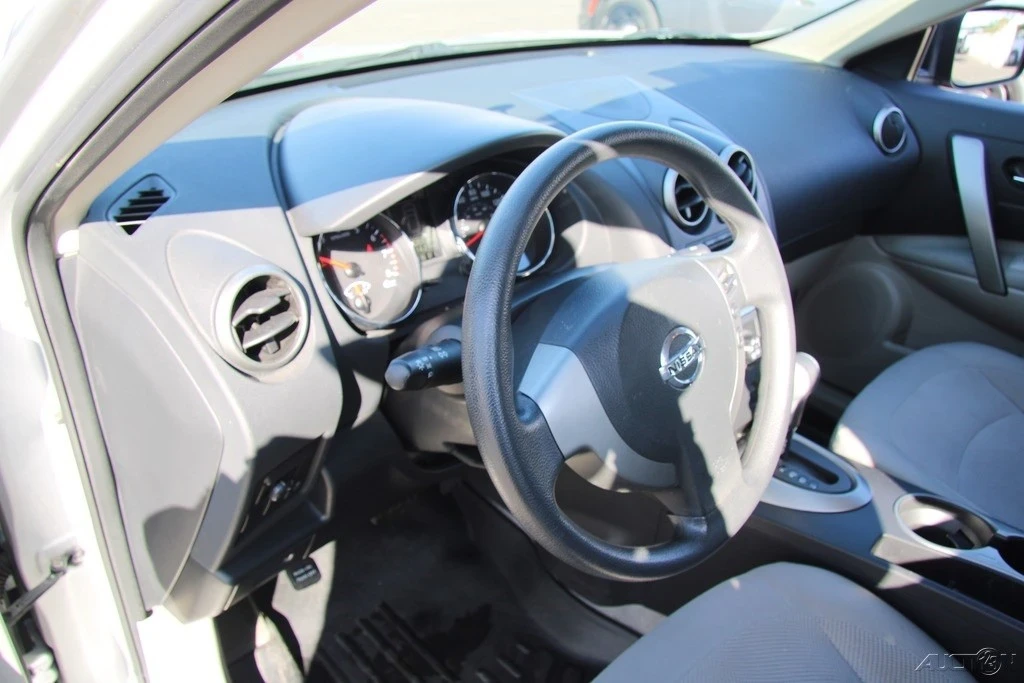 2011 Nissan Rogue - Image 13 of 21