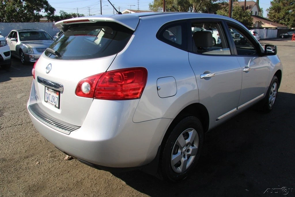 2011 Nissan Rogue - Image 6 of 21