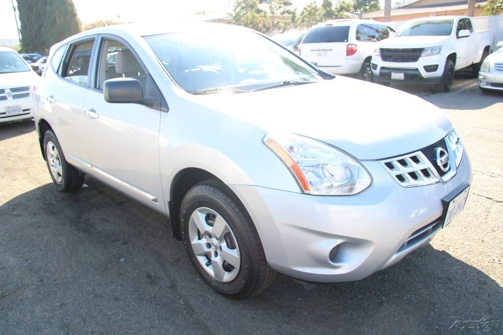 2011 Nissan Rogue - Image 8 of 21