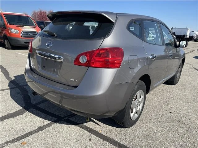 2011 Nissan Rogue - Image 8 of 21