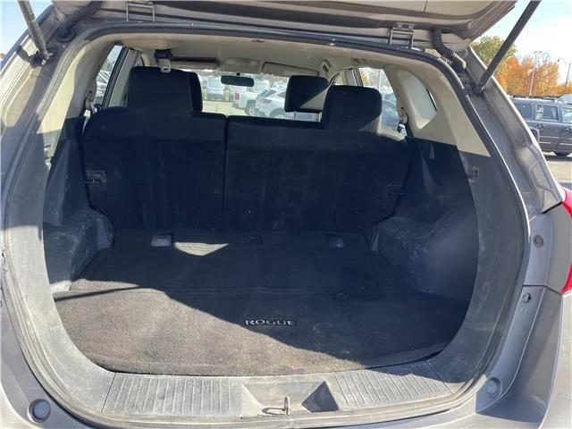 2011 Nissan Rogue - Image 17 of 21