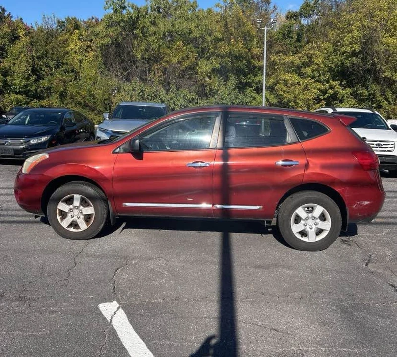 2011 Nissan Rogue - Image 3 of 14