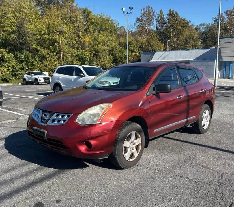 2011 Nissan Rogue - Image 2 of 14