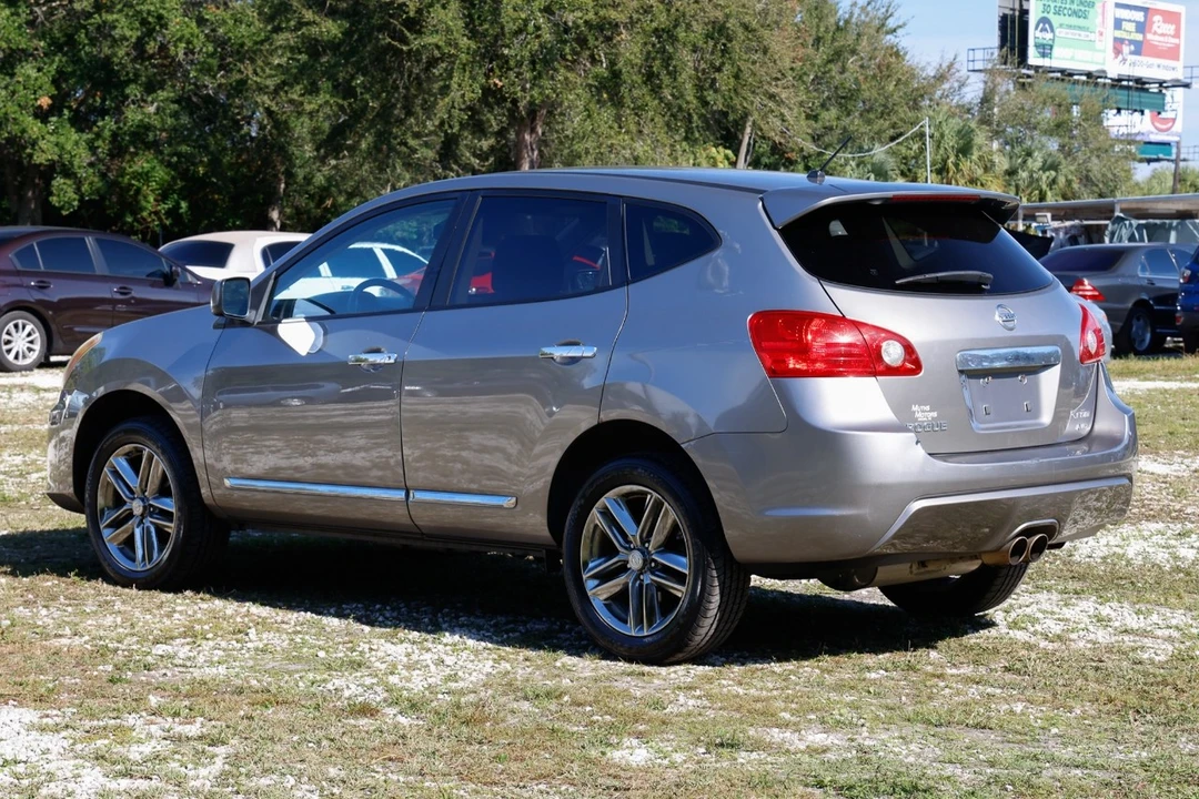 2011 Nissan Rogue - Image 5 of 12