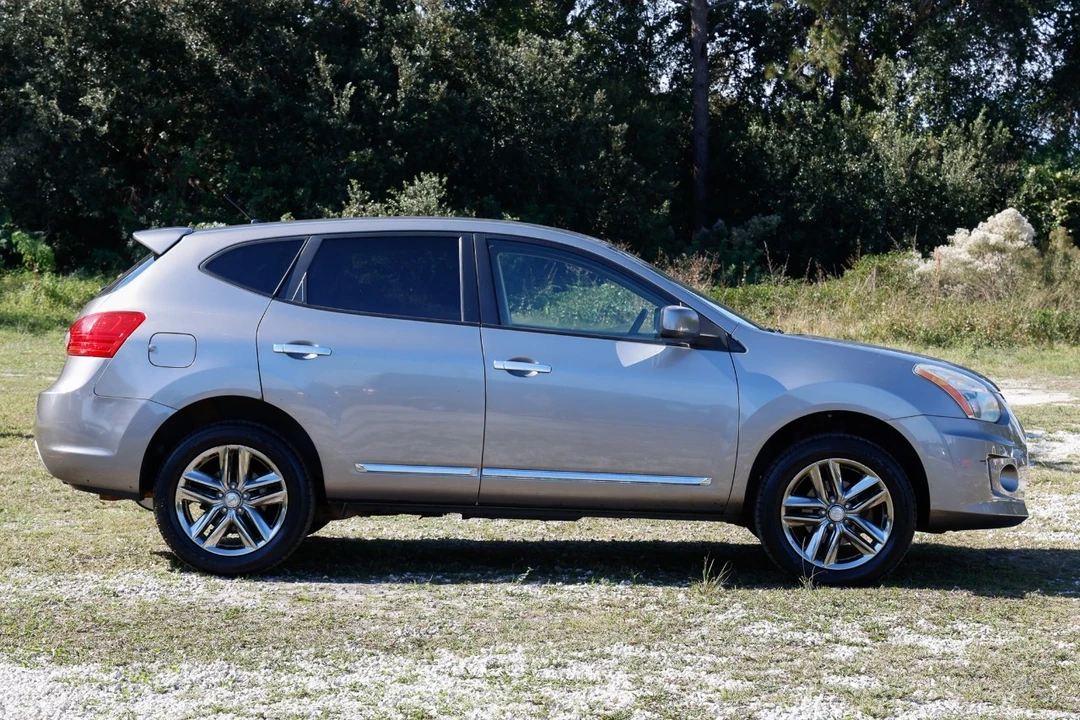 2011 Nissan Rogue - Image 11 of 12