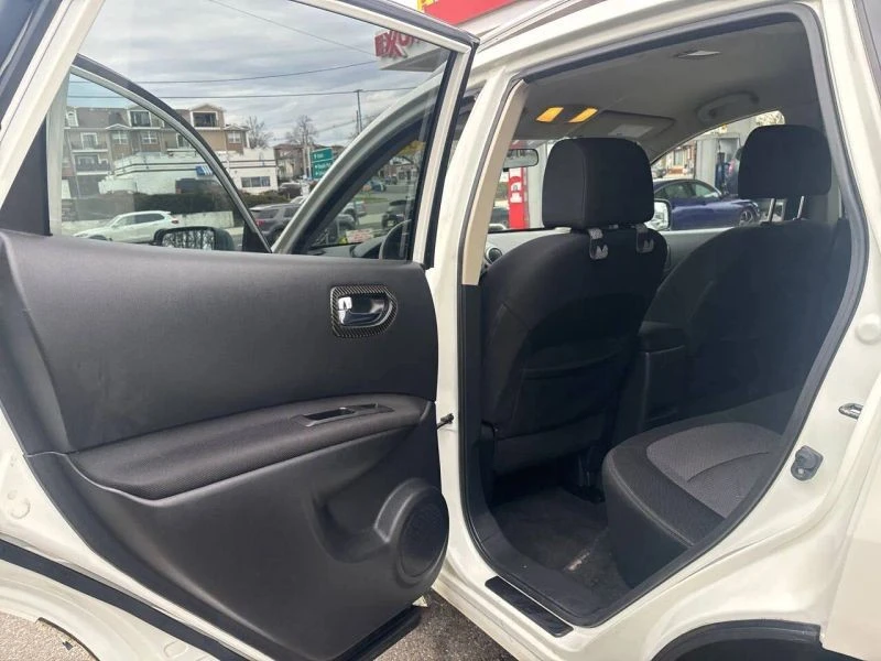 2011 Nissan Rogue - Image 12 of 12