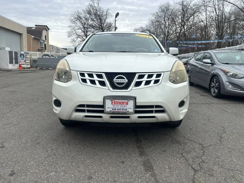 2011 Nissan Rogue - Image 2 of 12