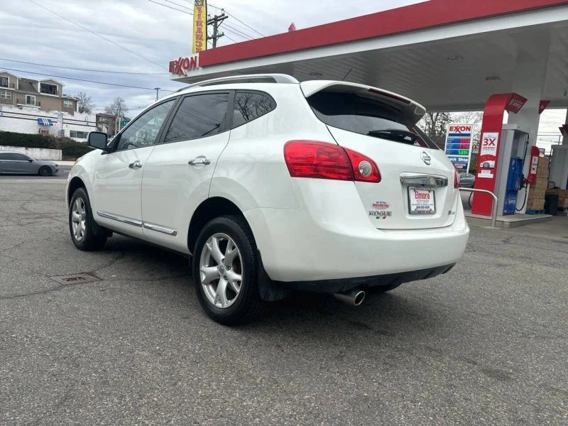 2011 Nissan Rogue - Image 4 of 12